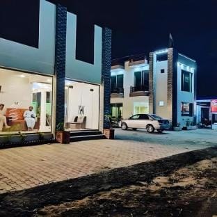 Mawa Hotel and Restaurant Apartment in Pakistan
