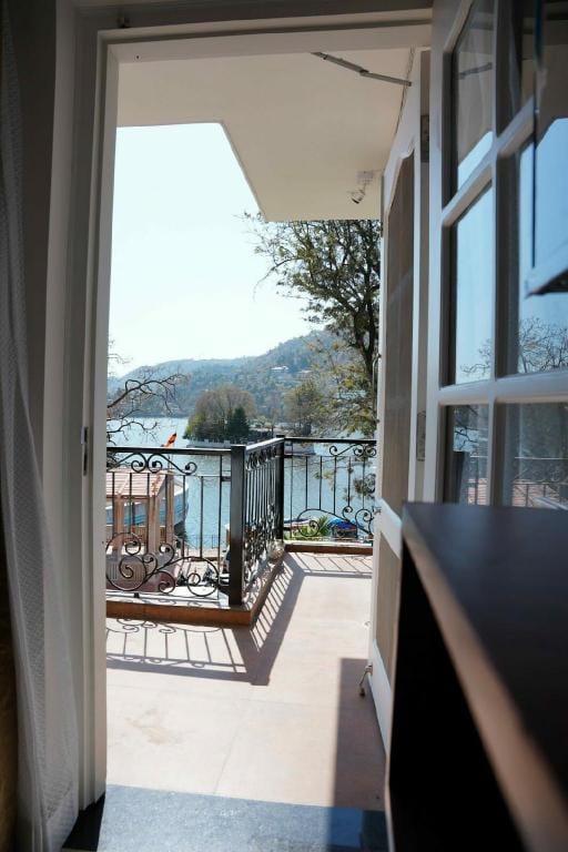 THE PERIWINKLE HOME ,
 for all seasons !! Apartment in Uttarakhand