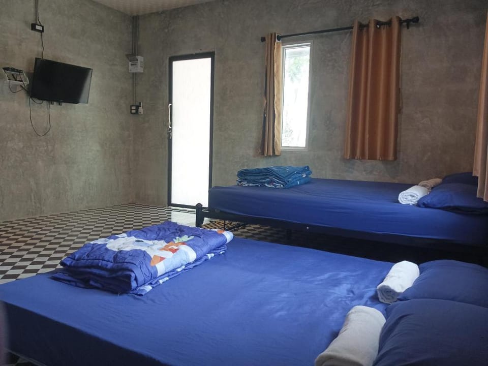 Banratsameethong homestay Vacation rental in Thailand