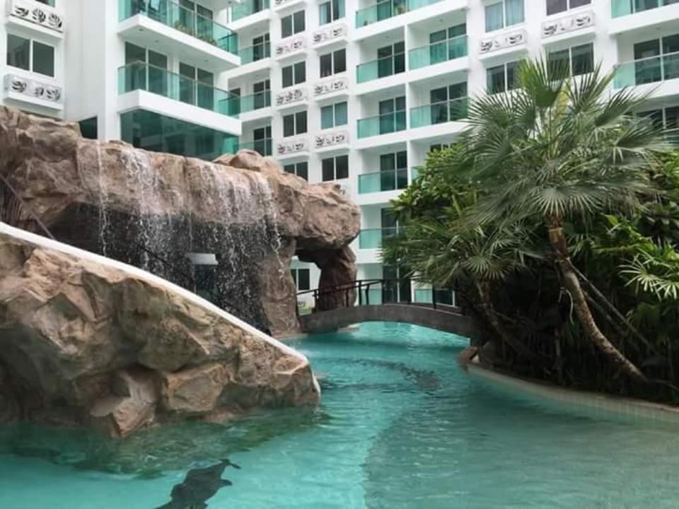 High standard luxury apartment close to beach Apartment in Pattaya City