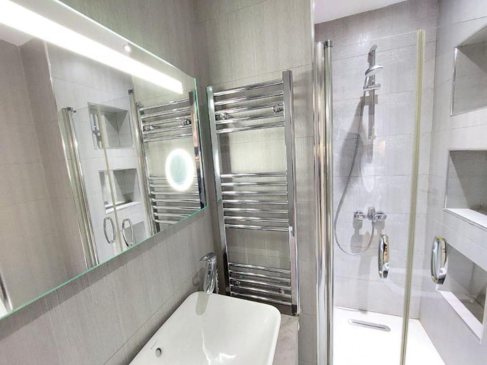 Modern Flat Apt Near City Center Apt. 29 Apartment in Istanbul