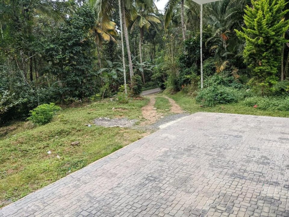 The pulpally white villa, wayanad Vacation rental in Kerala
