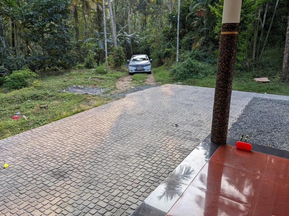 The pulpally white villa, wayanad Vacation rental in Kerala