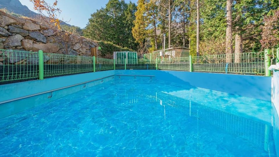 Geoje Maremonte Pension Bed and Breakfast in South Korea