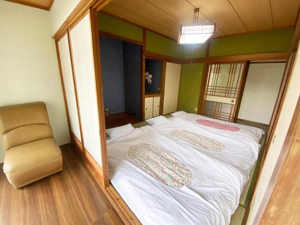 Tetsudo and Yama House | 古民家貸切別荘 | 大分市内アクセス良し Vacation rental in Japan