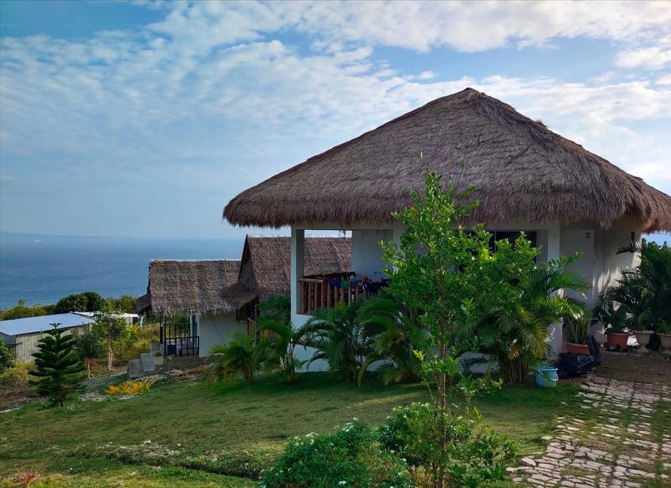 SCIA Hills 17 to 25pax
WiFiNetflixHBOVideokePool Villa in Oslob