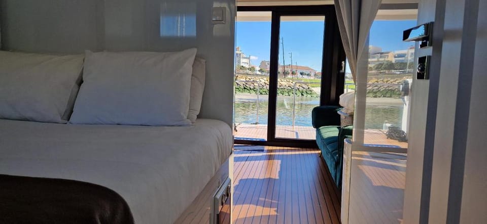 Casa flutuante a 25 min do Porto Vacation rental in Porto District