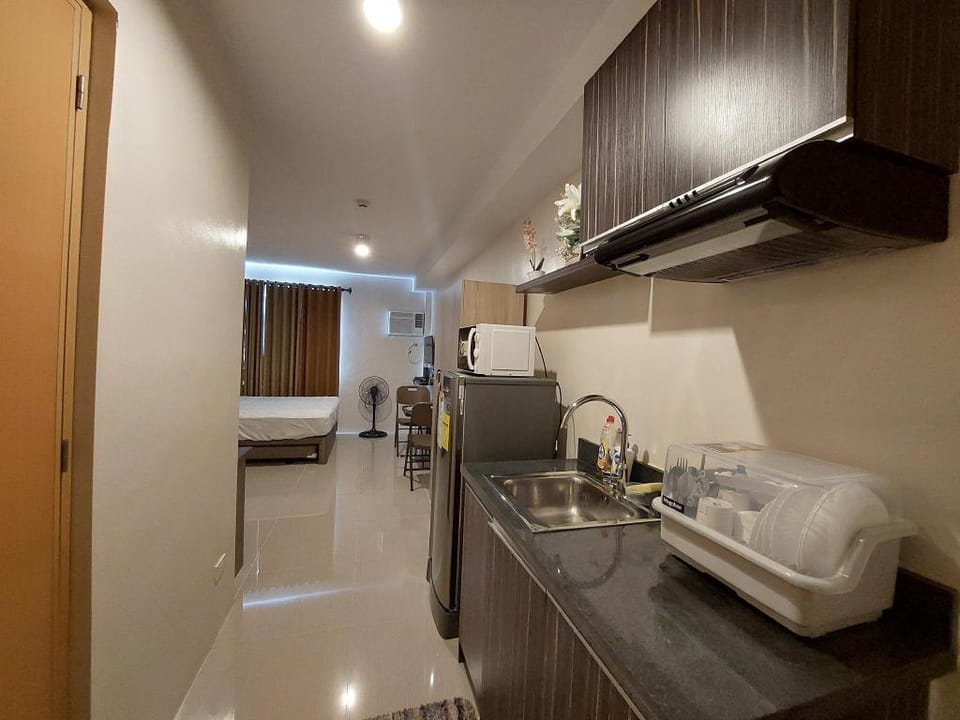 Persimmon, fully furnished studio unit Apartment in Lapu-Lapu City