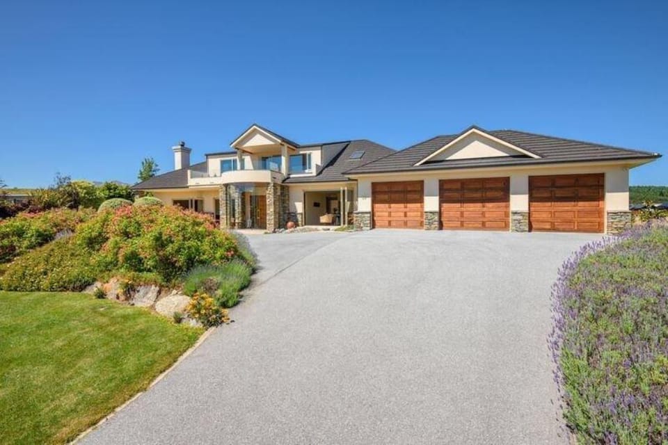 Wanaka Ridgecrest Studio, close to lake & town Apartment in Wanaka