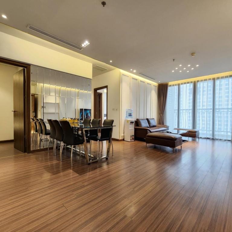Vinhomes Royal City 3 bed room Apartment in Hanoi