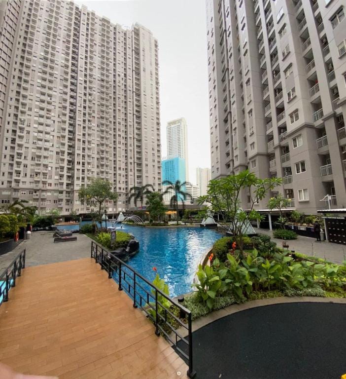 ARRAM | No.133 | Direct Access to The Mall Apartment in Jakarta