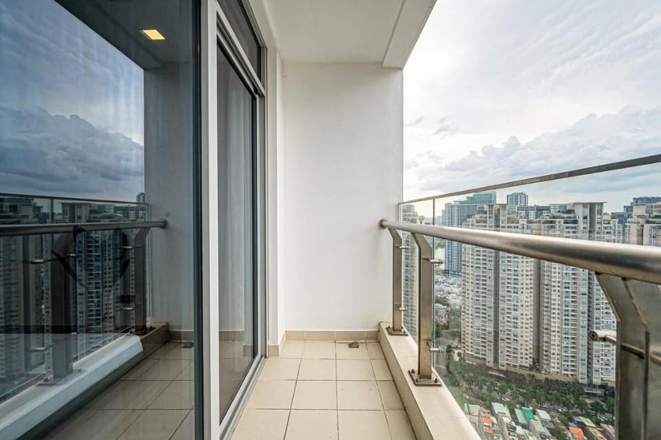 Vinhomes-2 bedrooms Condo with nice view Apartment in Ho Chi Minh City