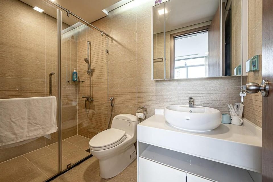 Vinhomes-2 bedrooms Condo with nice view Apartment in Ho Chi Minh City