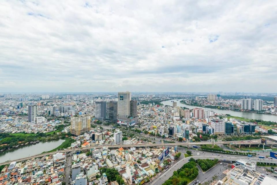 One bedroom service with city view-Vinhomes by Mai Apartment in Ho Chi Minh City