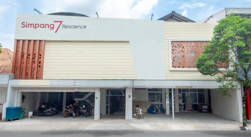 Simpang 7 Residence Hotel in Indonesia