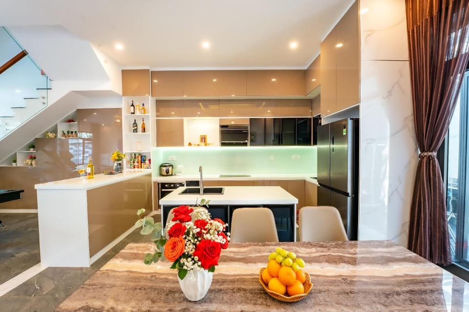 Hana river villa - NEAR SEA - Private pool 6 BR Villa in Da Nang