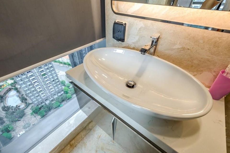 Landmark 81-2br service apt. Mai's Home Apartment in Ho Chi Minh City