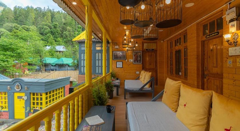 Whoopers Boutique Kasol Hostel in Himachal Pradesh