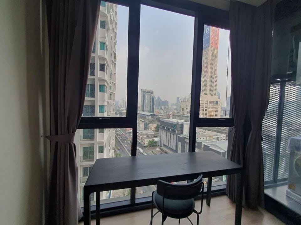 New 2023 1bdr ARL BTS Ari Phayathai 10min Apartment in Bangkok