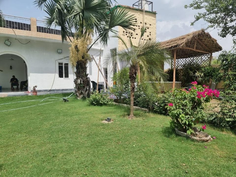 Shakun L Homes Vacation rental in Noida