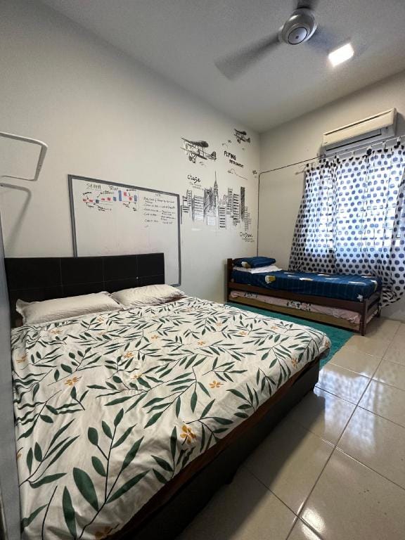 ERIN HOMESTAY SERI ISKANDAR (wifi +. Nexflix) Vacation rental in Perak Tengah District