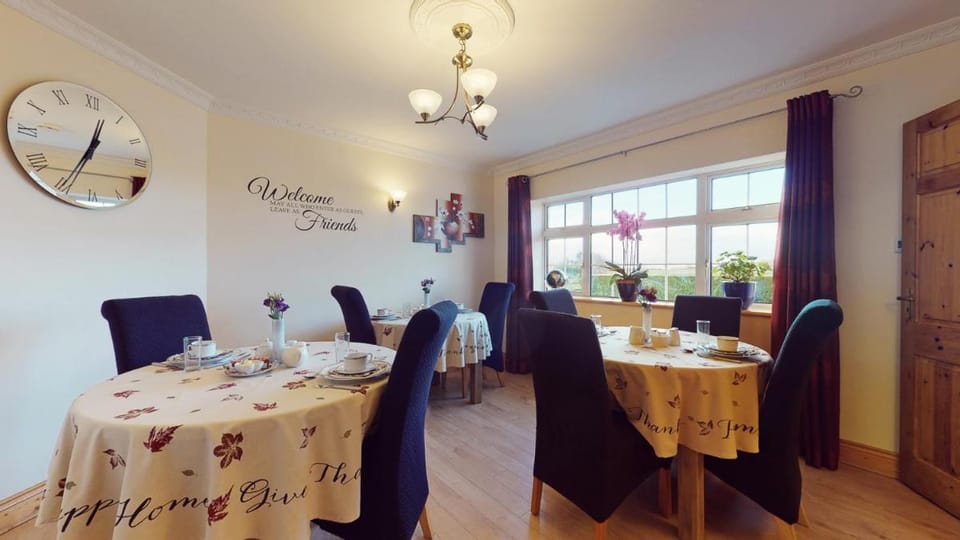 Ross Beach Family Farmhouse B&B Bed and Breakfast in County Mayo