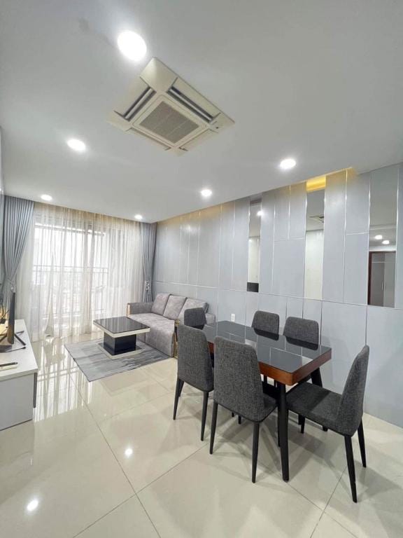 Can Ho cao cap  Sunrise City View Apartment in Ho Chi Minh City
