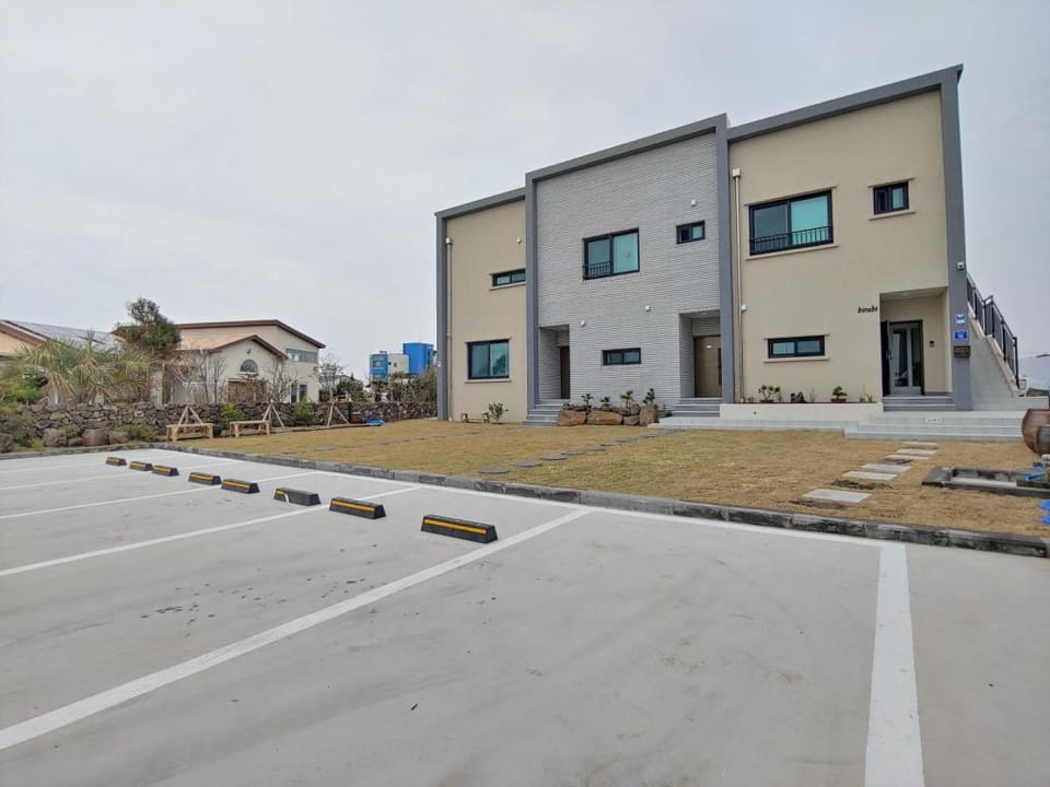 Viravi Stay Pension Apartment in South Korea