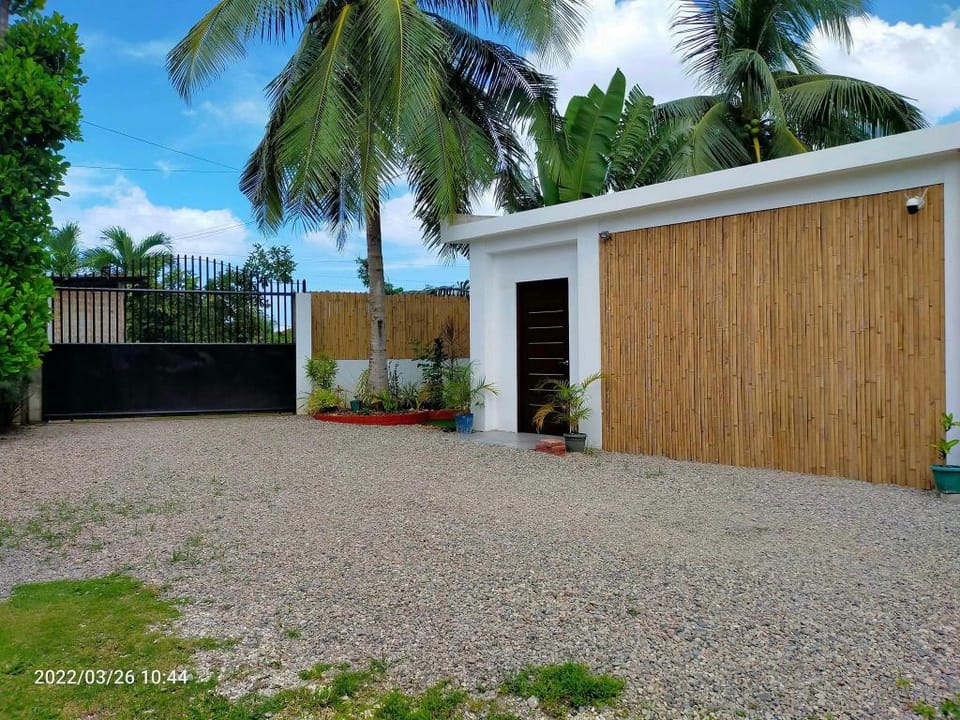 Amazing "Villa Helene" Villa in Central Visayas