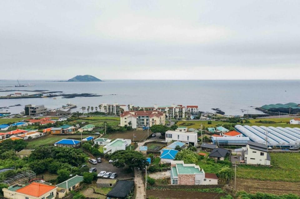Coda, Bada Maeul Doljip Stay: A Time of Rest for Another Beginning and End Vacation rental in South Korea