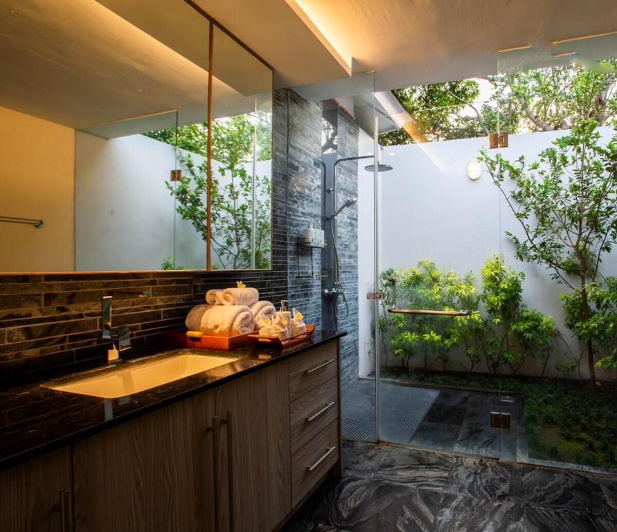 Luxury 3BR Kahuripan Villa Villa in Bali