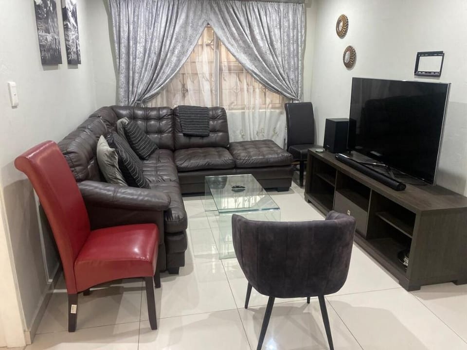 One Bedroom Luxury Apartment Vacation rental in Pretoria