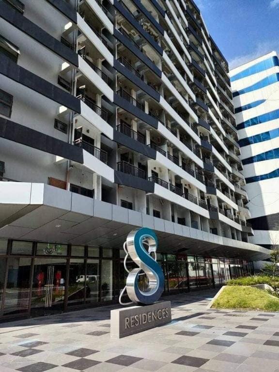 Lovely -1 Bedroom @ Mall Of Asia Apartment in Pasay