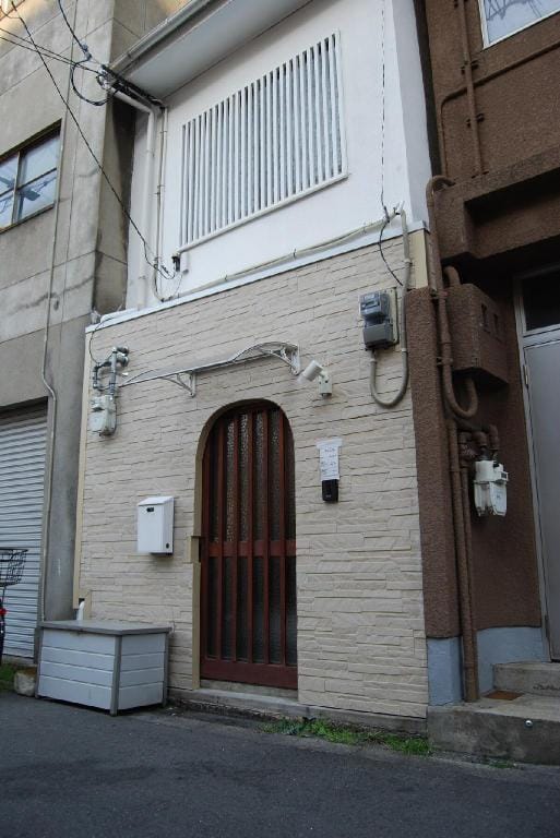 Namba Shin-Imamiya Station1 minute  Private room  Vacation rental in Osaka