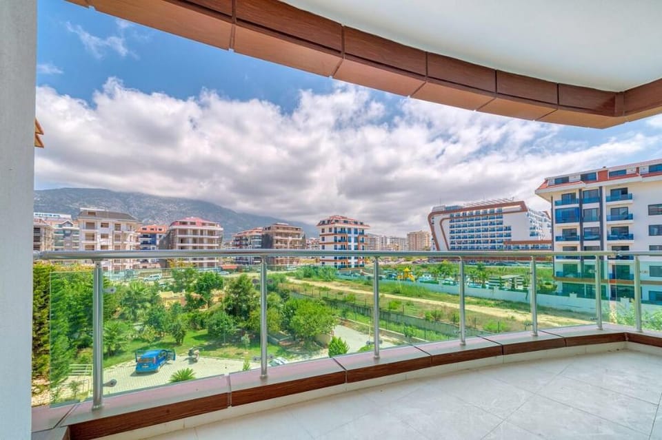 To the sea 50 m., Fast Wi-Fi, Panoramic view Apartment in Antalya Province