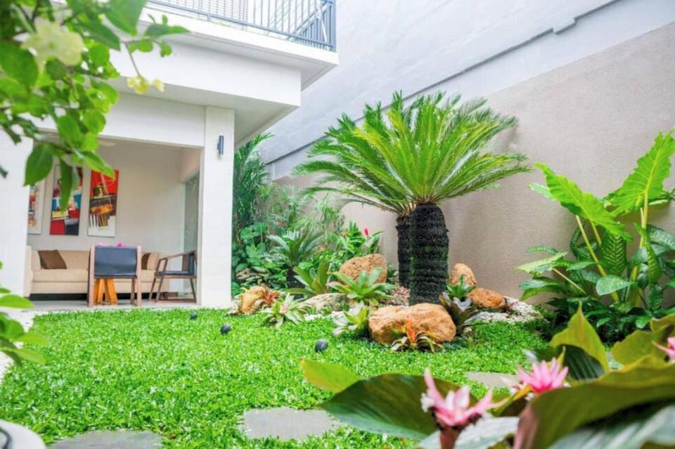 Tulipa 4 BR Villa with private Pool SU21 Villa in Bali