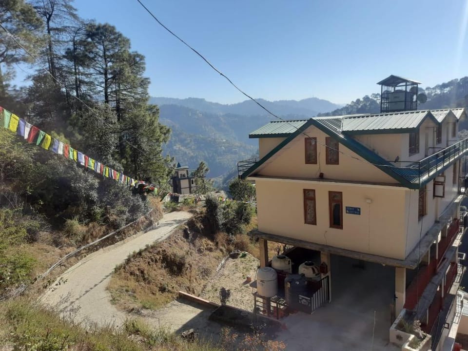 Aagaman Woods Homestay Vacation rental in Shimla