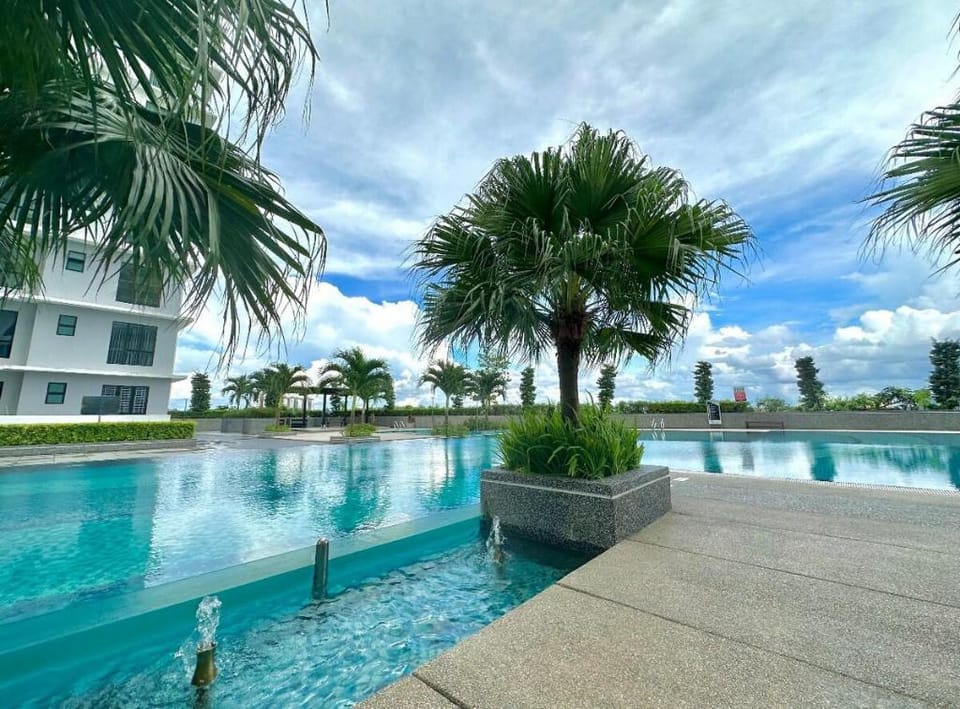 Paradigm Mall /The Platino Homestay 3Bedroom 6pax Apartment in Johor Bahru
