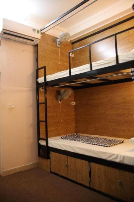 hostel 86 Hoang Mai Vacation rental in Laos