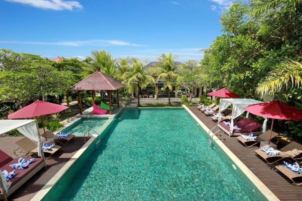 Affordable Luxury Villa for Couple Jimbaran Villa in Kuta Selatan