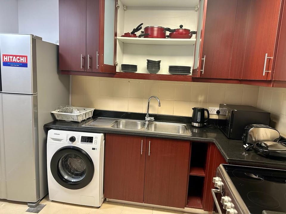 Grand Florida Beach Hostel Apartment in Dubai
