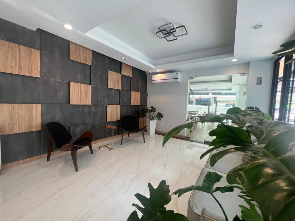 เดอะสแควร์โฮเทลนครพนม Hotel in Laos