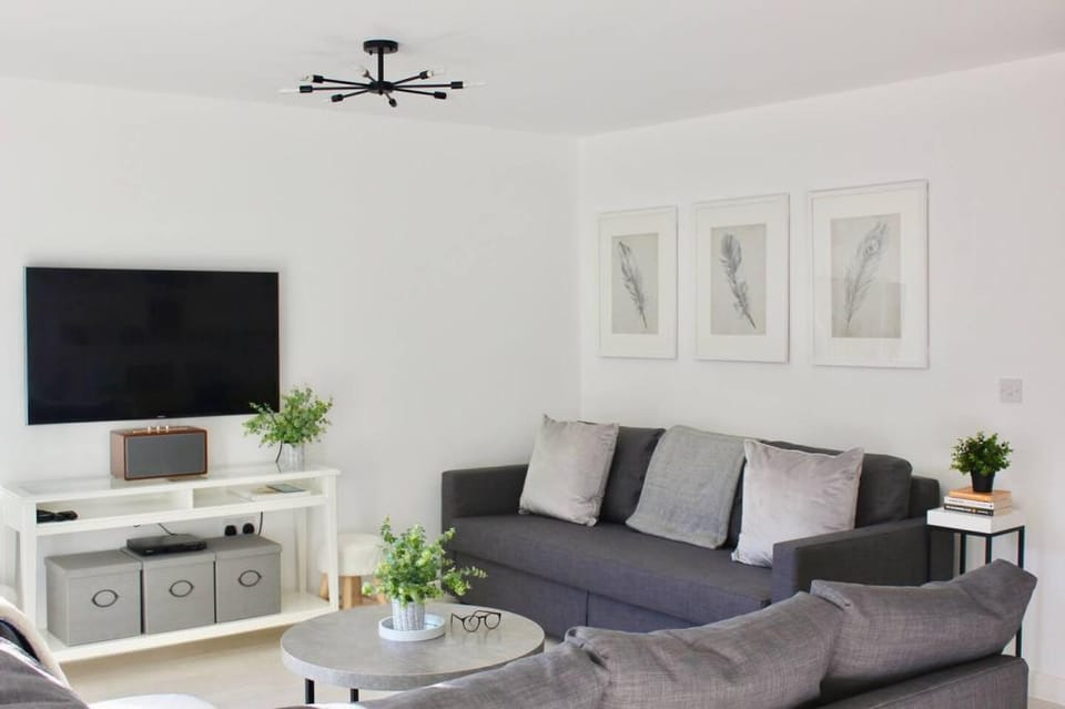 Cornwall Spacious Cottage |Sleeps 6|Close to Beach Vacation rental in England