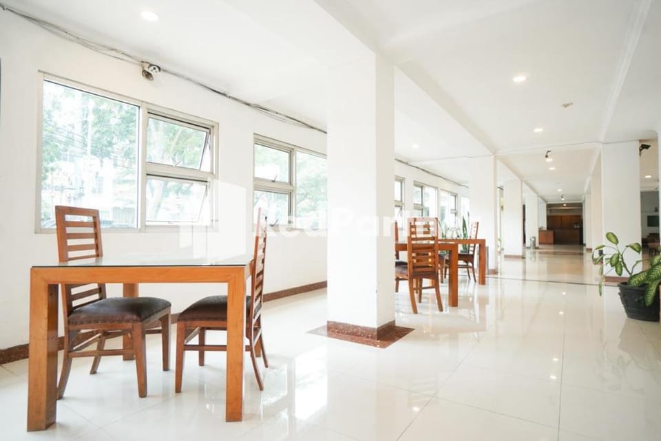 Hotel Borobudur Kemayoran Syariah Mitra RedDoorz Hotel in Jakarta