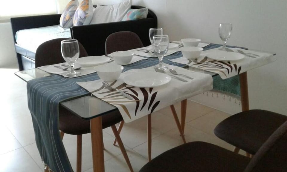 Aspire Tower, ESSI UNIT D Apartment in Pasig