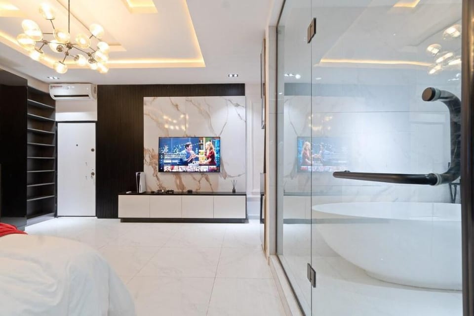 Lux 1 bed studio with kitchenete Vacation rental in Lagos, Nigeria