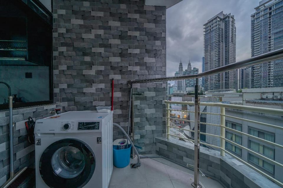 Fahrenheit Suites Bukit Bintang | 2-min > Pavilion Apartment in Federal Territory of Kuala Lumpur