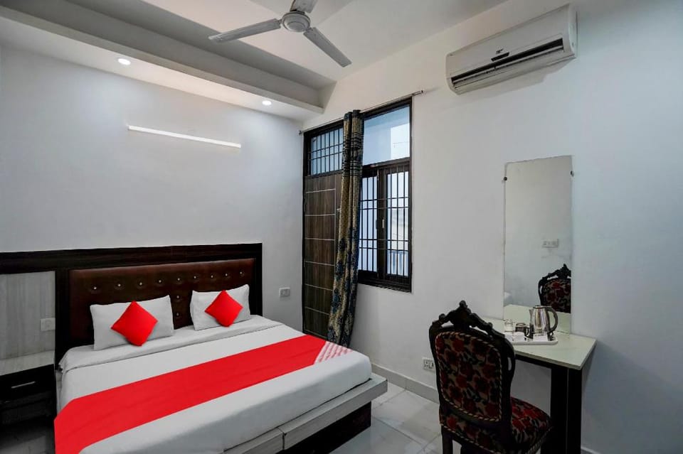 Hotel O Elite Signature Hotel in Noida