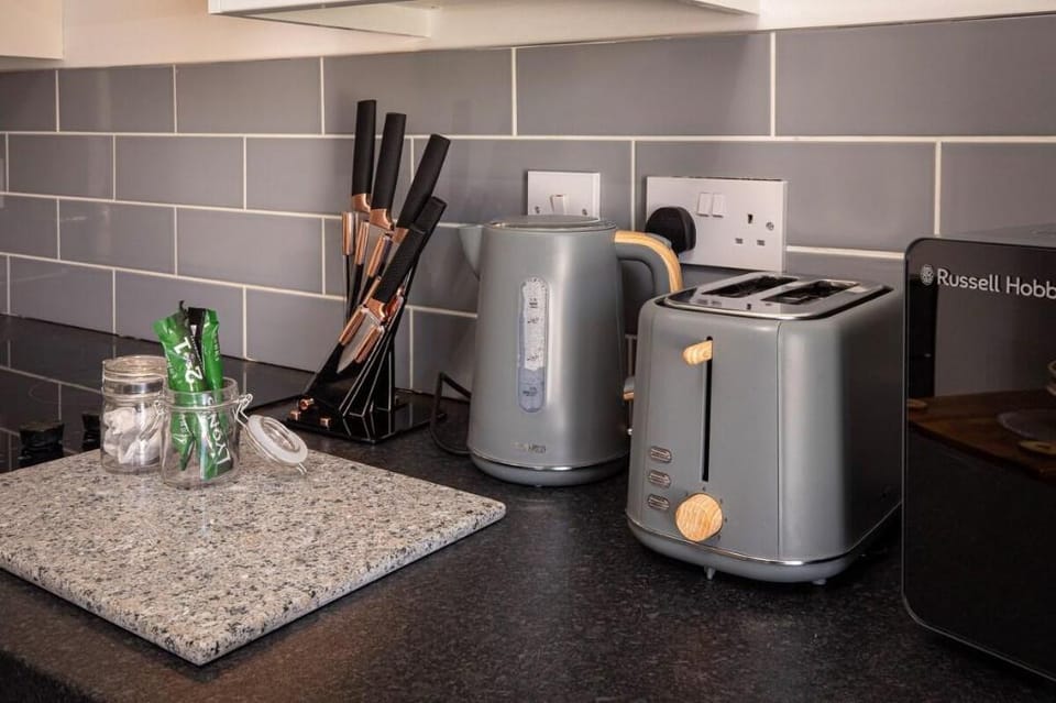 Holmfield 02 ( 1 Bed, Sleeps 4, with sun terrace) Apartment in Blackpool