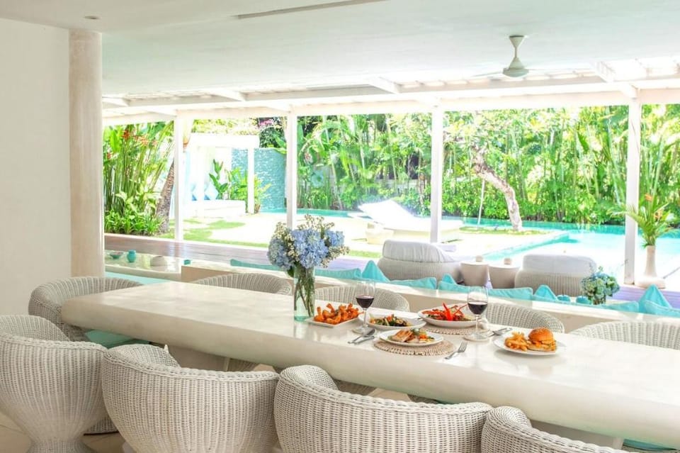 Luxury Modern 5 BR Private Pool Villa Y003 Villa in North Kuta